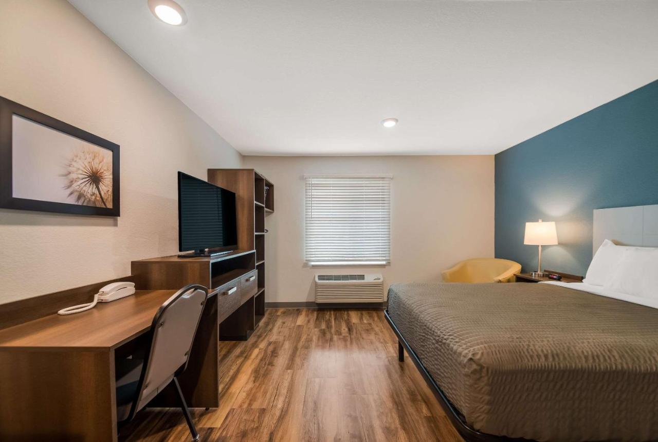 Woodspring Suites Inverness Esterno foto
