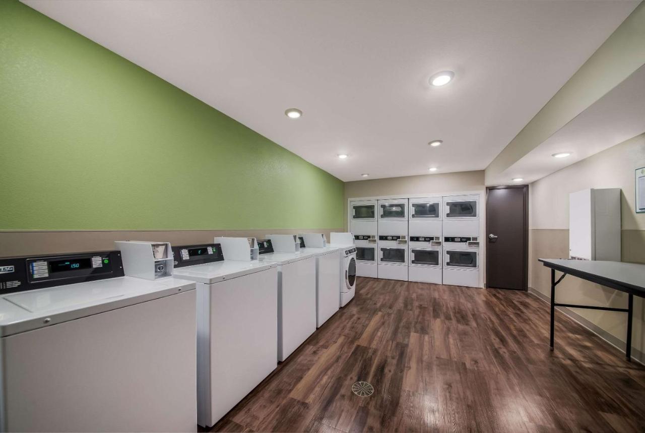 Woodspring Suites Inverness Esterno foto